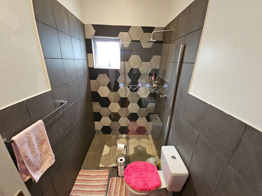 3 Bedroom Property for Sale in Wynberg Western Cape